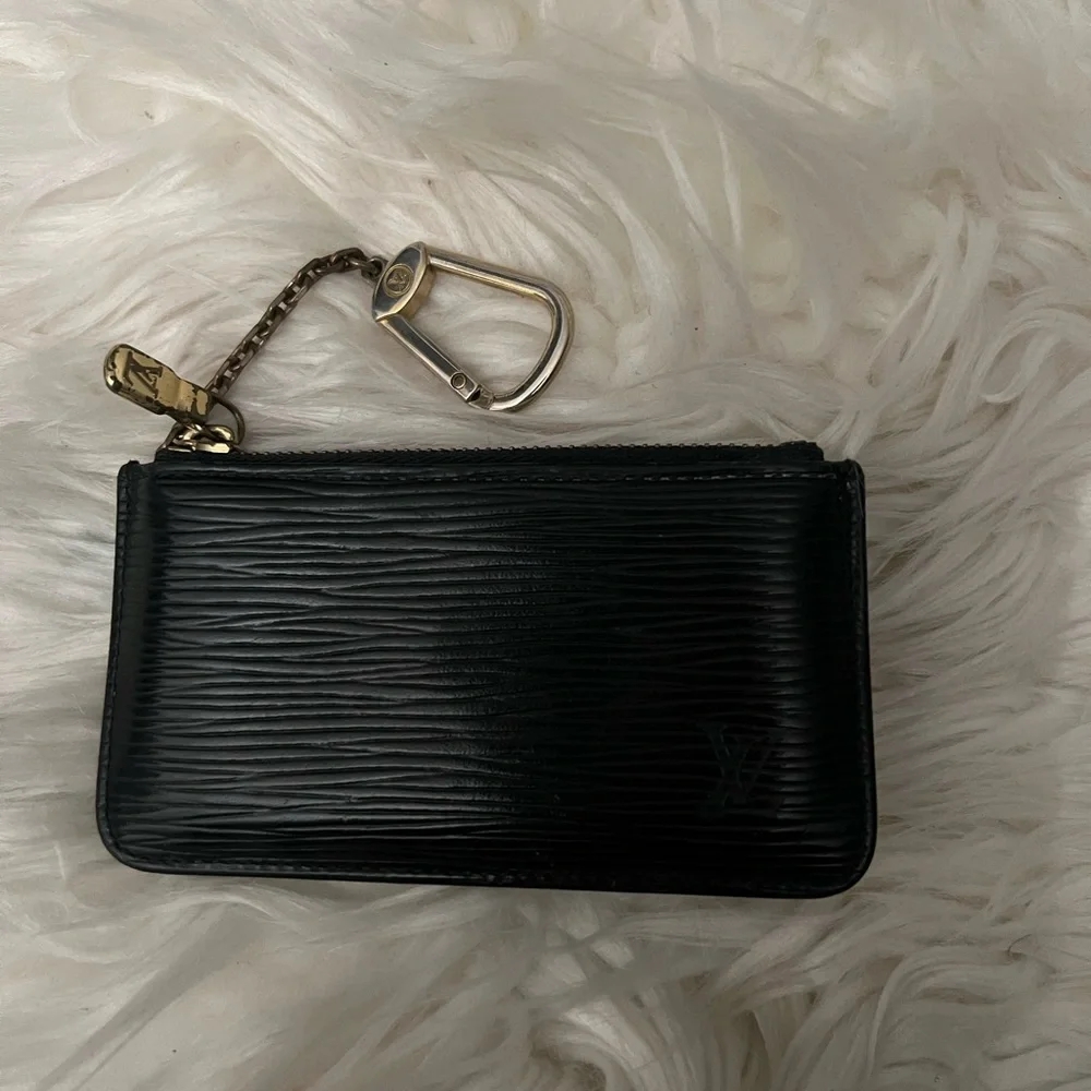 Louis Vuitton Epi Cardholder - Picture 2 of 7